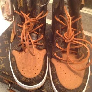 LV Off White Jordan 1